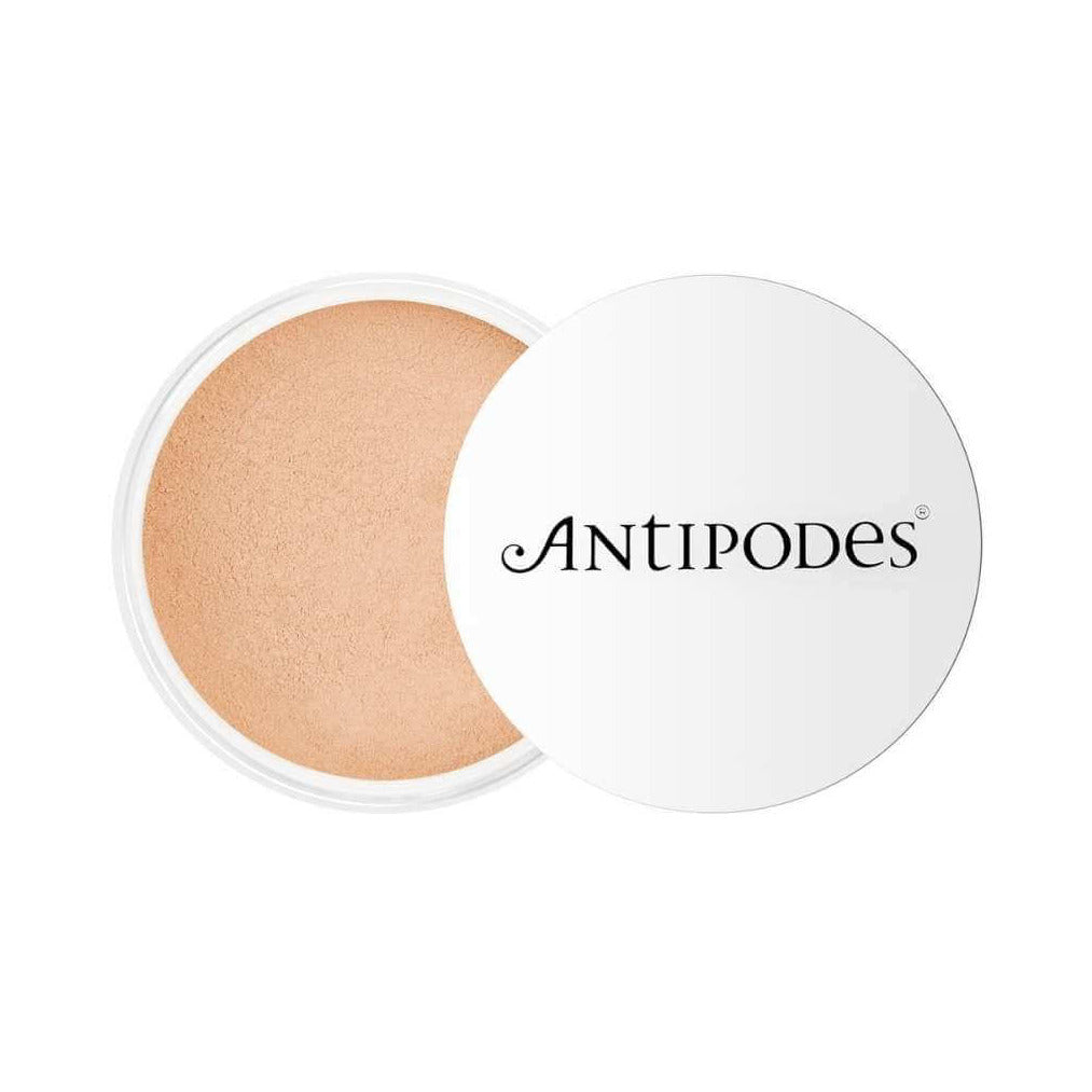 Antipodes Performance Plus Mineral Foundation with SPF 15 - Medium Beige - Lavender Living